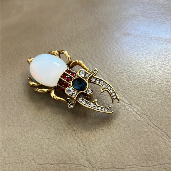 Joan Rivers Gold and White Insect Brooch with Opalescent Body - Picture 4 of 12